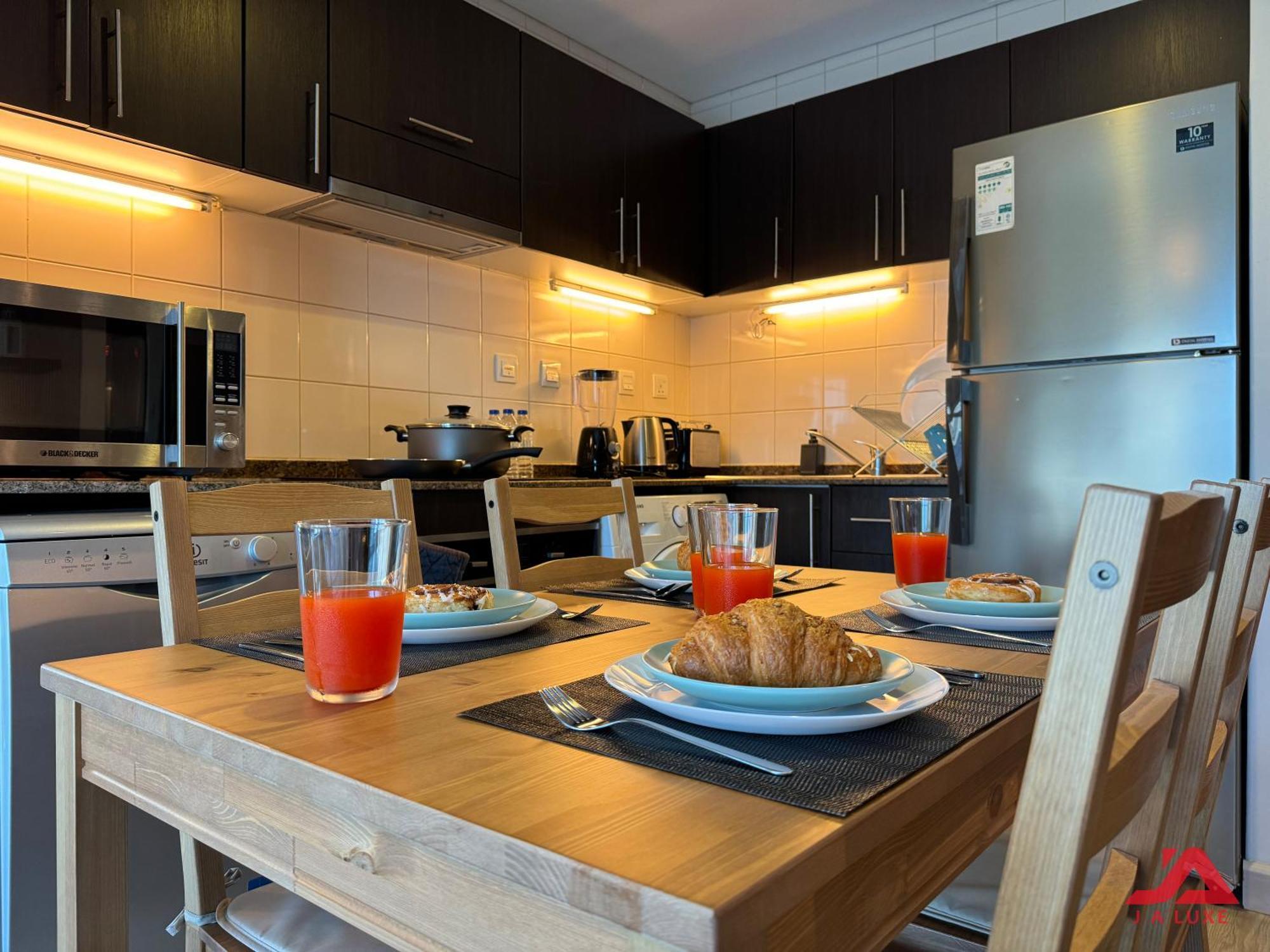 Cozy Marina & Sea View Apt In Bay Central Tower Dubai Marina With Modern Gym & Pool, Steps To Beach & Metro Dış mekan fotoğraf
