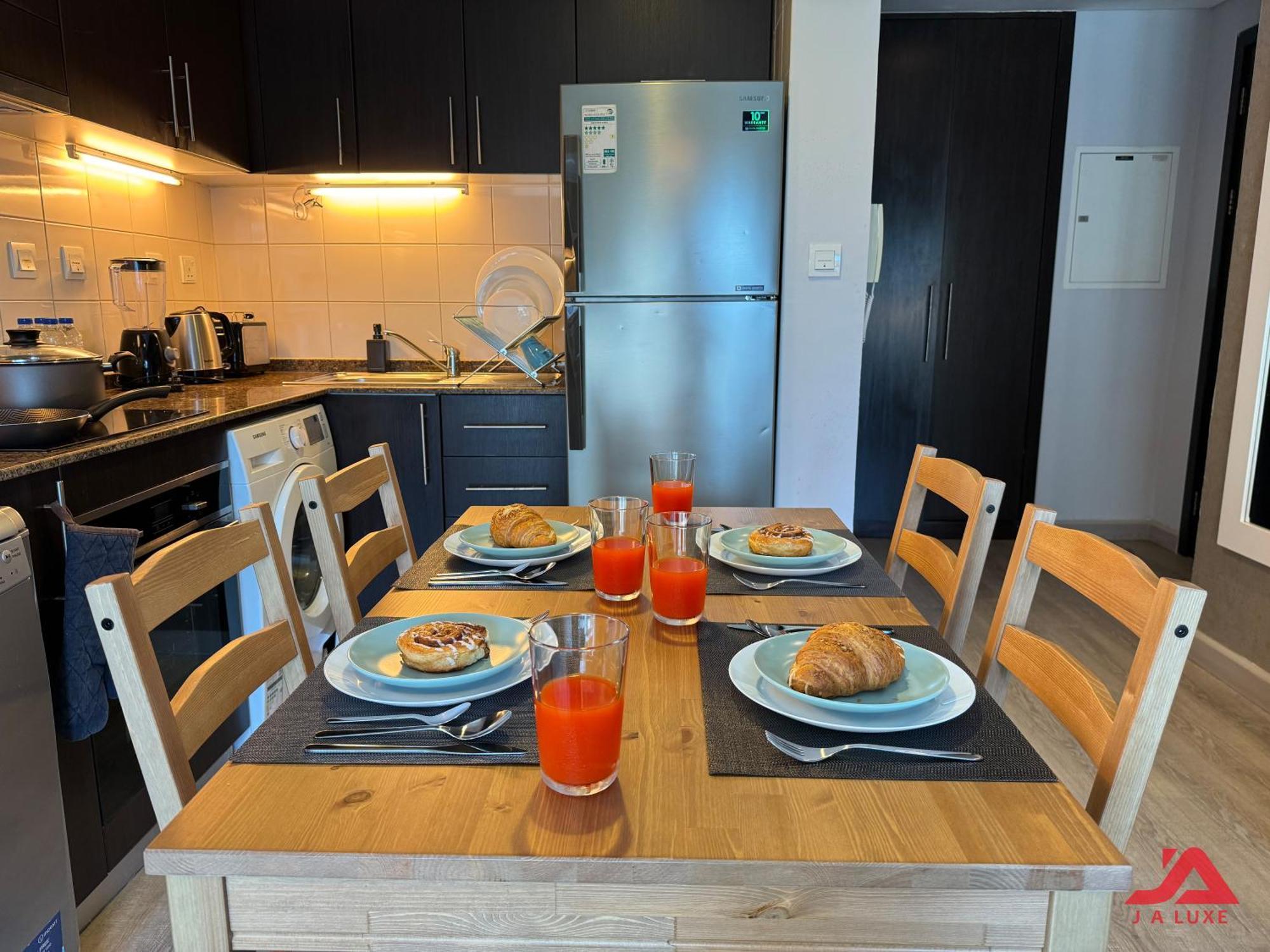 Cozy Marina & Sea View Apt In Bay Central Tower Dubai Marina With Modern Gym & Pool, Steps To Beach & Metro Dış mekan fotoğraf