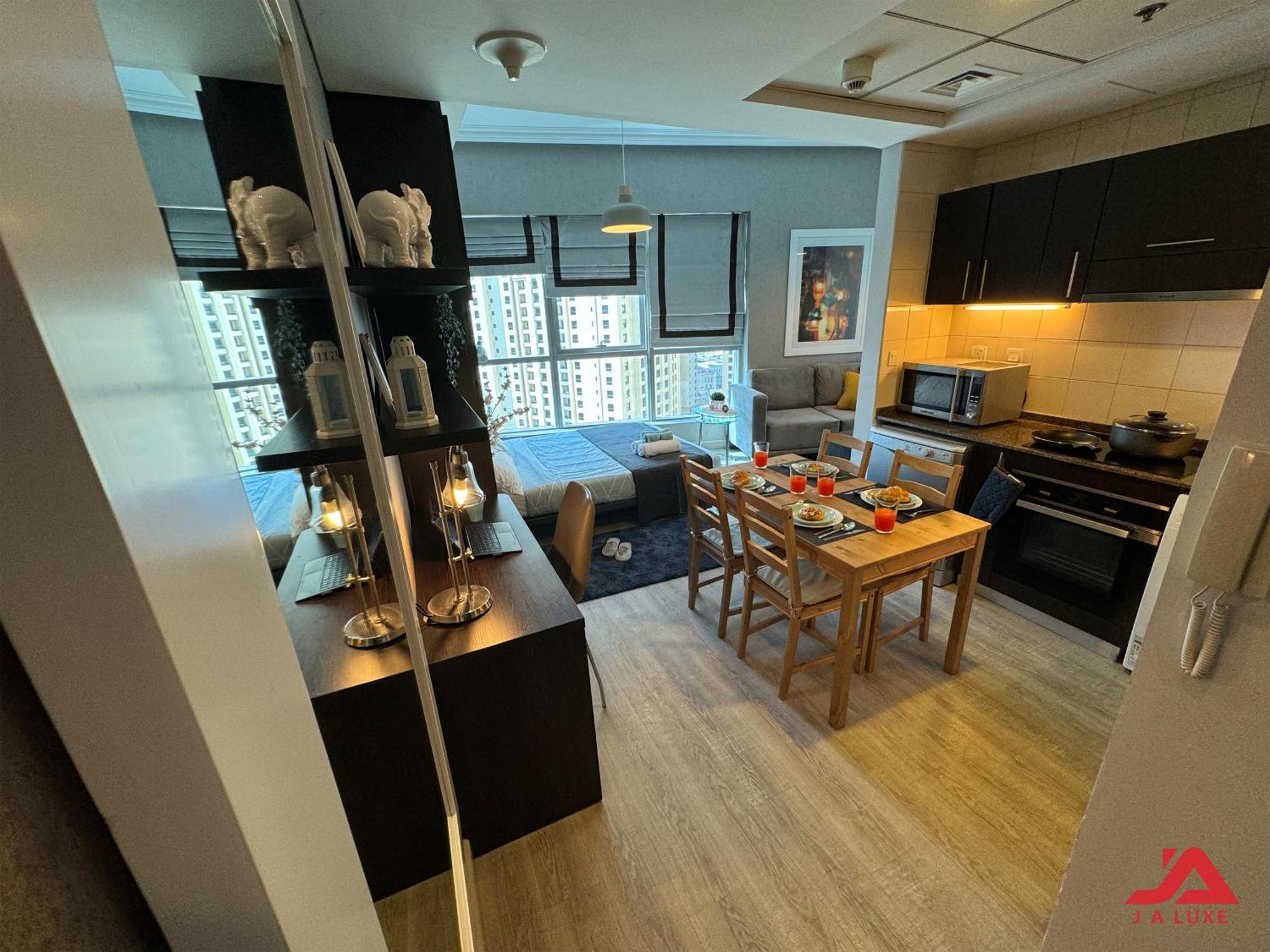 Cozy Marina & Sea View Apt In Bay Central Tower Dubai Marina With Modern Gym & Pool, Steps To Beach & Metro Dış mekan fotoğraf